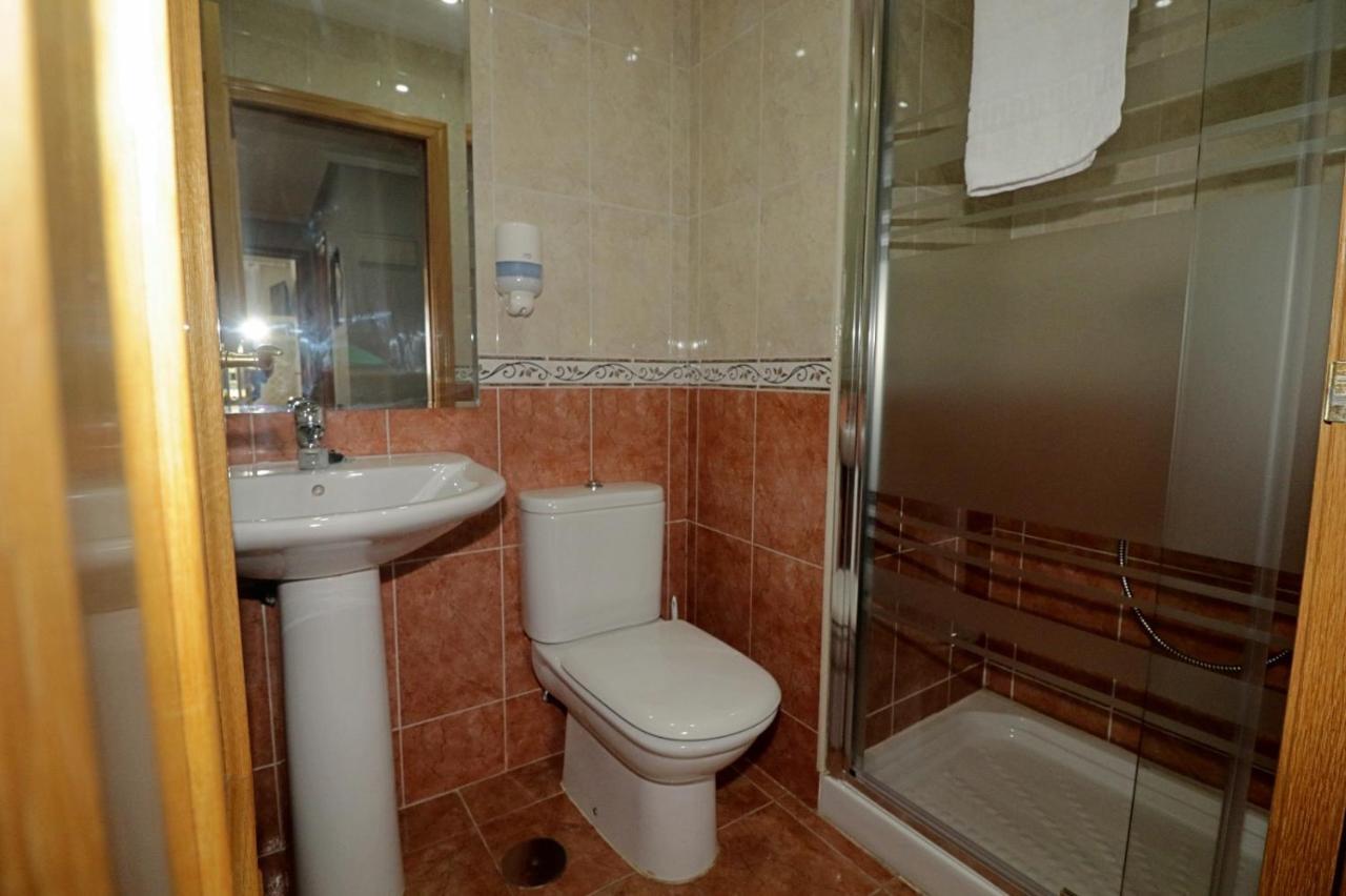 Apartamento , Wifi Y Garaje Cerca Del Centro Apartamento Oviedo Exterior foto