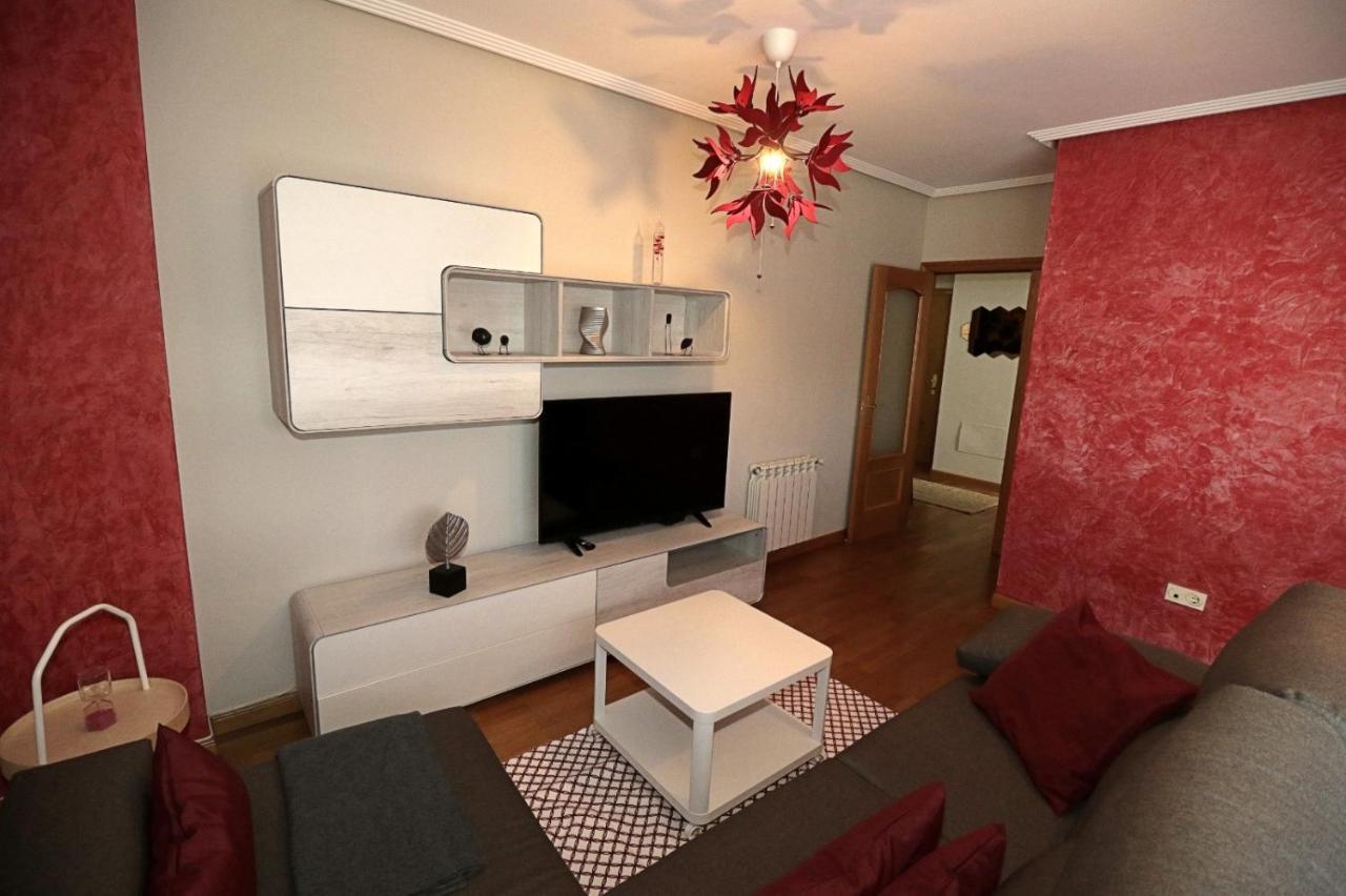 Apartamento , Wifi Y Garaje Cerca Del Centro Apartamento Oviedo Exterior foto